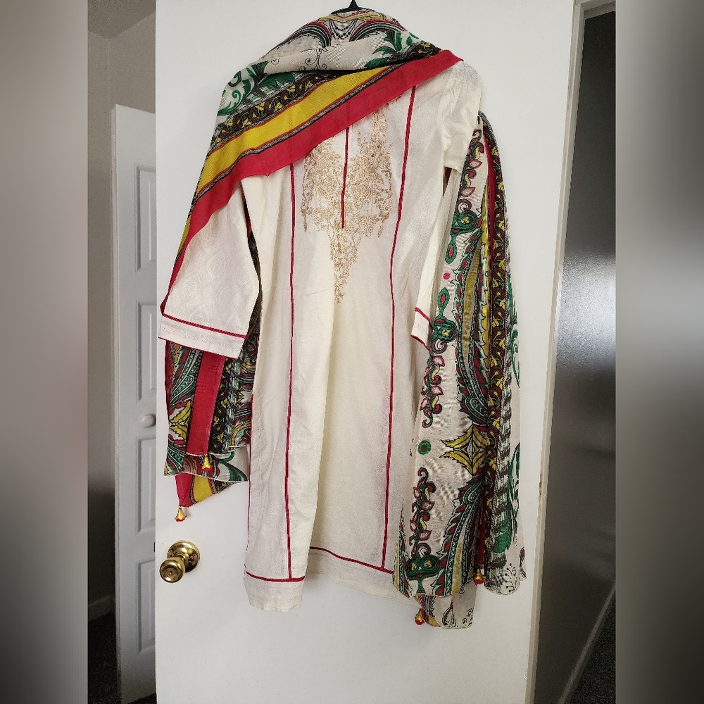 Shalwar kameez suit